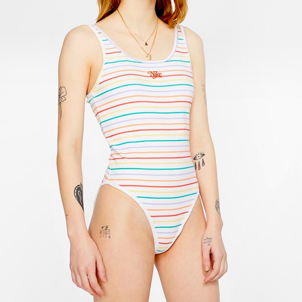 🎉HP🎉Nike Sportswear Retro Bodysuit White M - Picture 1 of 7